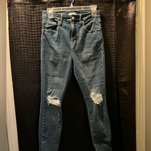 Good American!  Heavy stretch material well made. Size 8 ankle length.